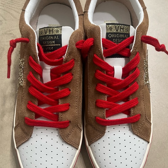 Havana Brown and White Athletic Shoes with Red Laces. Vintage Havana brand - Picture 7 of 10